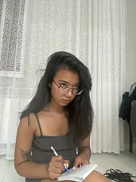 Z Milll online show from 07.16.26
