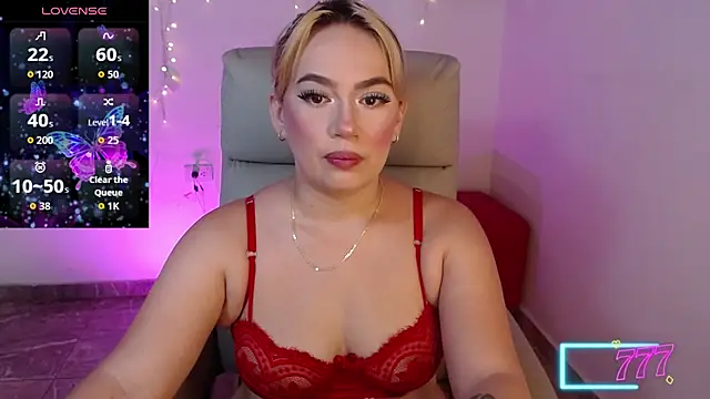 Carolina 2403 online show from 07.22.26