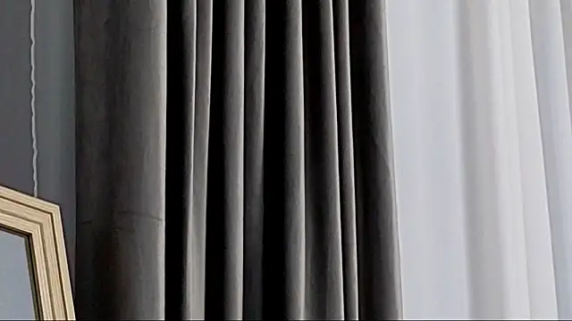 Snapshot of Sweet_Azza chatting on 04.01.26 Sweet Azza online show from 04.01.26