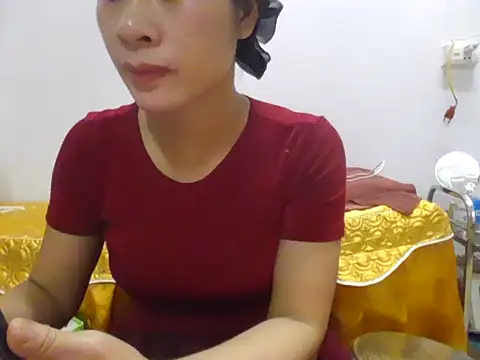 Snapshot of Lyna_2k chatting on 04.08.26 Lyna 2k online show from 04.08.26