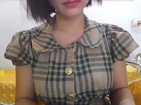 Snapshot of Lyna_2k chatting on 04.09.26 Lyna 2k online show from 04.09.26