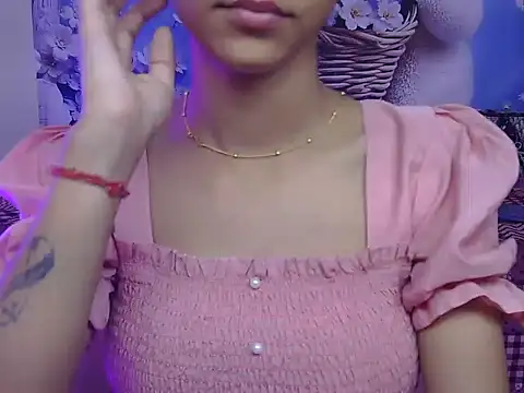 Snapshot of bold-manvi chatting on 04.28.26 bold-manvi online show from 04.28.26