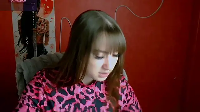 Tiffani Angel online show from 04.30.26