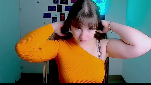 Tiffani Angel online show from 05.05.26