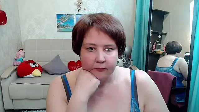 QUEEN02030 online show from 04.20.26