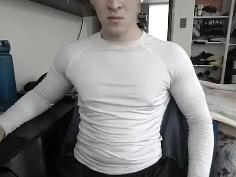 Snapshot of DavMC19cm chatting on 05.21.26 DavMC19cm online show from 05.21.26