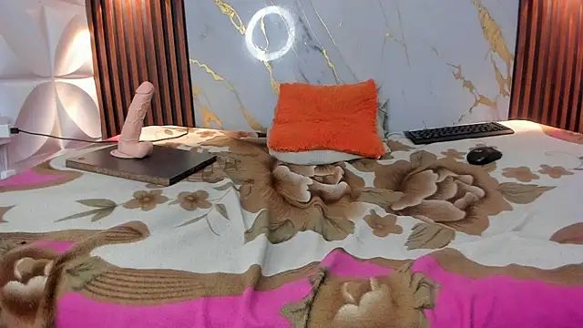 Alinna addams  online show from 07.24.26