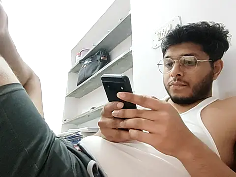 Snapshot of boy92x3 chatting on 03.30.26 boy92x3 online show from 03.30.26