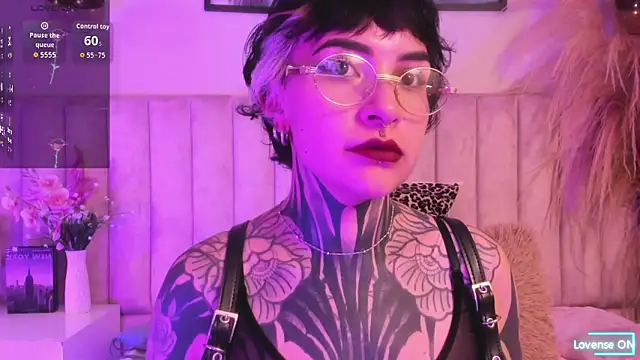 Luana fiore online show from 04.12.26