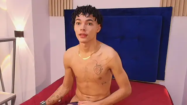 Snapshot of Enyer_twin1 chatting on 03.31.26 Enyer twin1 online show from 03.31.26