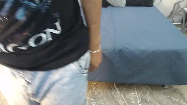 Issack 69 online show from 04.23.26