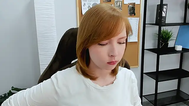 CherryCrushLove online show from 05.27.26