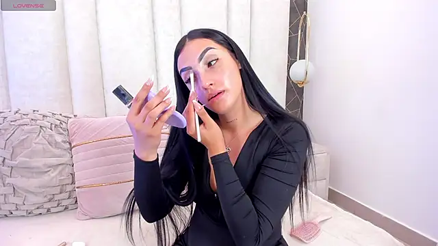 Snapshot of isabellajons chatting on 04.03.26 isabellajons online show from 04.03.26