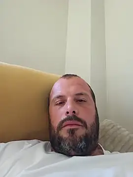 Snapshot of SuperDotadoX29 chatting on 04.01.26 SuperDotadoX29 online show from 04.01.26