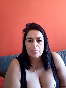 Snapshot of lucianamorocha chatting on 05.11.26 lucianamorocha online show from 05.11.26