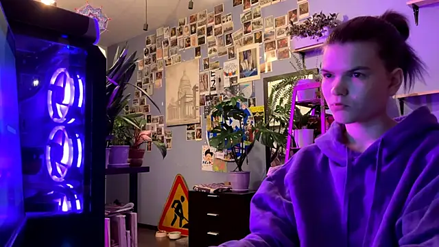 Snapshot of DarylLarrow chatting on 04.01.26 DarylLarrow online show from 04.01.26