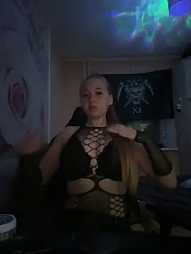 Snapshot of kapriznayasuka chatting on 03.31.26 kapriznayasuka online show from 03.31.26