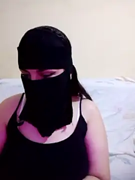 Snapshot of Queen_Lola chatting on 03.31.26 Queen Lola online show from 03.31.26