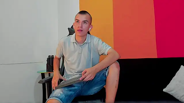 Rowan Cley online show from 05.19.26