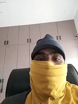 Snapshot of noonekinghere chatting on 04.01.26 noonekinghere online show from 04.01.26