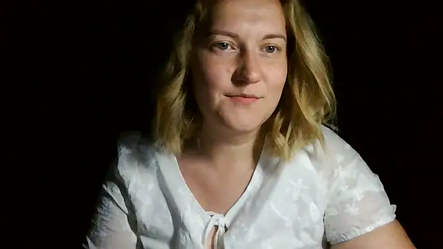 TinaKittyX online show from 05.31.26