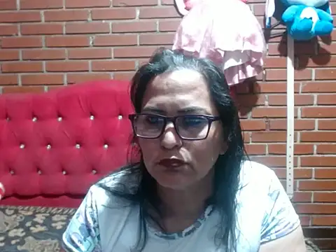 kristalmarelyn online show from 05.31.26