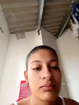 Snapshot of Lyra_Siren chatting on 04.02.26 Lyra Siren online show from 04.02.26