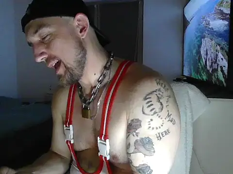 Snapshot of gymbunnybgd chatting on 04.01.26 gymbunnybgd online show from 04.01.26