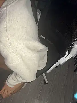 tuanhip online show from 05.18.26