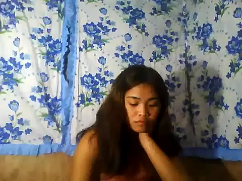 Snapshot of AsianPinay18 chatting on 04.01.26 AsianPinay18 online show from 04.01.26