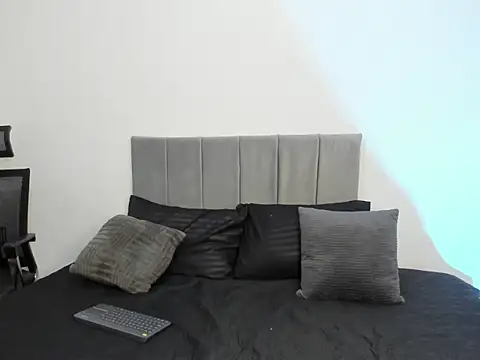 Snapshot of Pamela__83 chatting on 04.02.26 Pamela 83 online show from 04.02.26