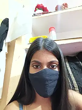 Snapshot of shreyaverma899 chatting on 04.12.26 shreyaverma899 online show from 04.12.26