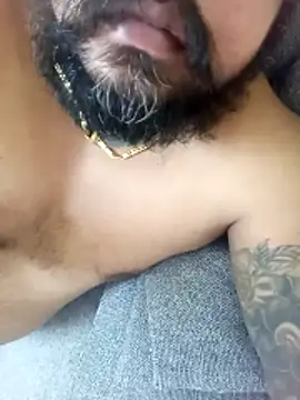 Snapshot of akela_pan1 chatting on 04.05.26 akela pan1 online show from 04.05.26