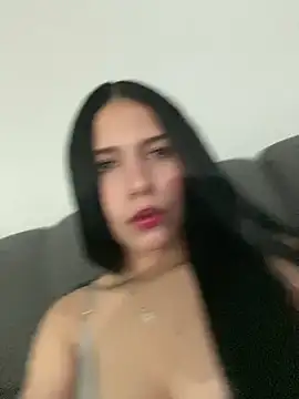 Snapshot of IsabelaRivers chatting on 05.23.26 IsabelaRivers online show from 05.23.26