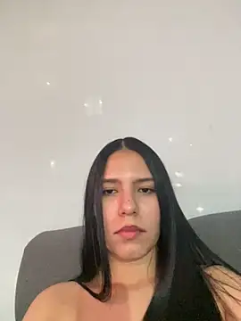 Snapshot of IsabelaRivers chatting on 06.11.26 IsabelaRivers online show from 06.11.26