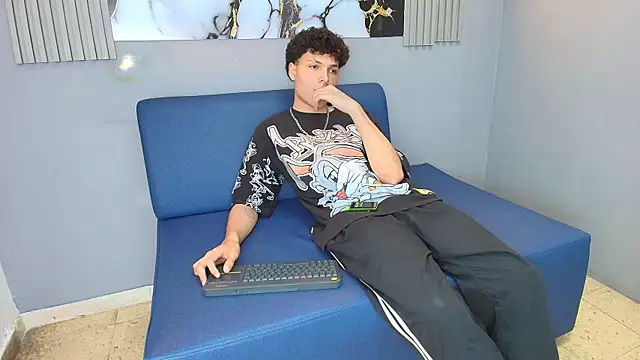 Snapshot of GOMEZZ_07 chatting on 04.07.26 GOMEZZ 07 online show from 04.07.26