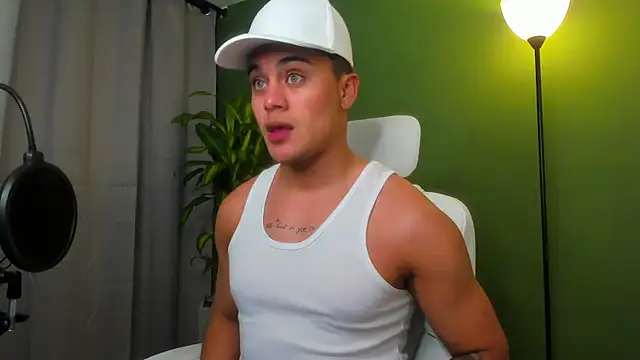 Snapshot of danny_smith24 chatting on 04.13.26 danny smith24 online show from 04.13.26