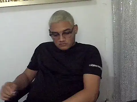 Snapshot of boyhot07 chatting on 04.03.26 boyhot07 online show from 04.03.26