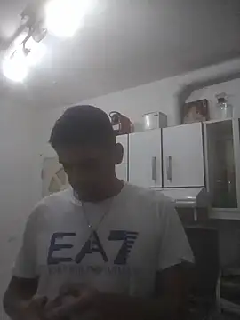 armanidj7 online show from 04.08.26