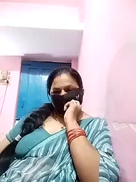 Snapshot of PINKI_024 chatting on 04.02.26 PINKI 024 online show from 04.02.26