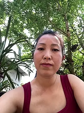 Snapshot of Huonglyna chatting on 04.03.26 Huonglyna online show from 04.03.26