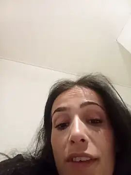 Lolaa92i online show from 04.15.26