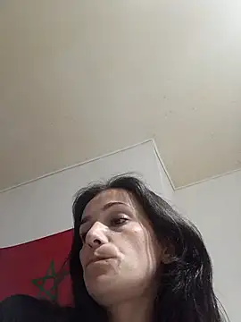 Lolaa92i online show from 04.18.26