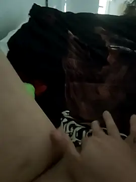 Snapshot of Unptittrucenplus chatting on 04.02.26 Unptittrucenplus online show from 04.02.26