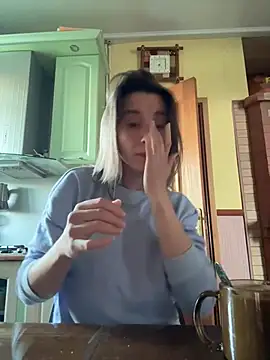 Snapshot of Millusya chatting on 04.02.26 Millusya online show from 04.02.26