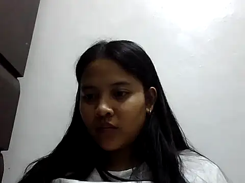 Snapshot of LunaDesire12 chatting on 04.02.26 LunaDesire12 online show from 04.02.26