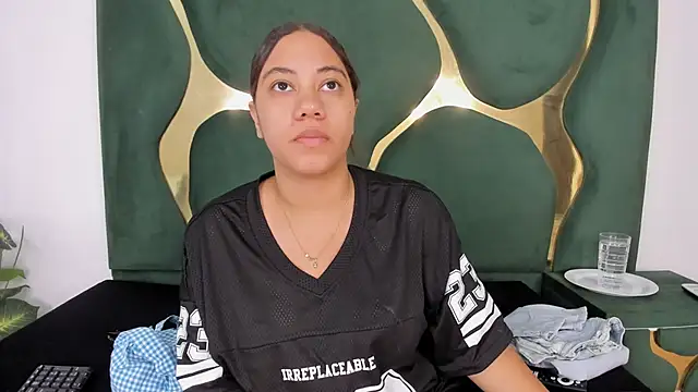 Daphne cuteht online show from 05.27.26
