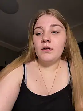 Snapshot of Flowers454 chatting on 04.02.26 Flowers454 online show from 04.02.26