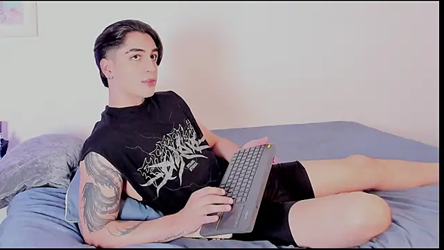 Snapshot of Thiago_angel chatting on 06.14.26 Thiago angel online show from 06.14.26