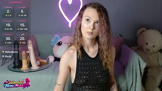 Snapshot of Bea_doll chatting on 06.07.26 Bea doll online show from 06.07.26